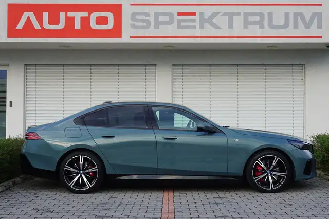 BMW i5 xDrive40 M Sport Pro | € 534 mtl | AHK | Panorama Ansicht 6