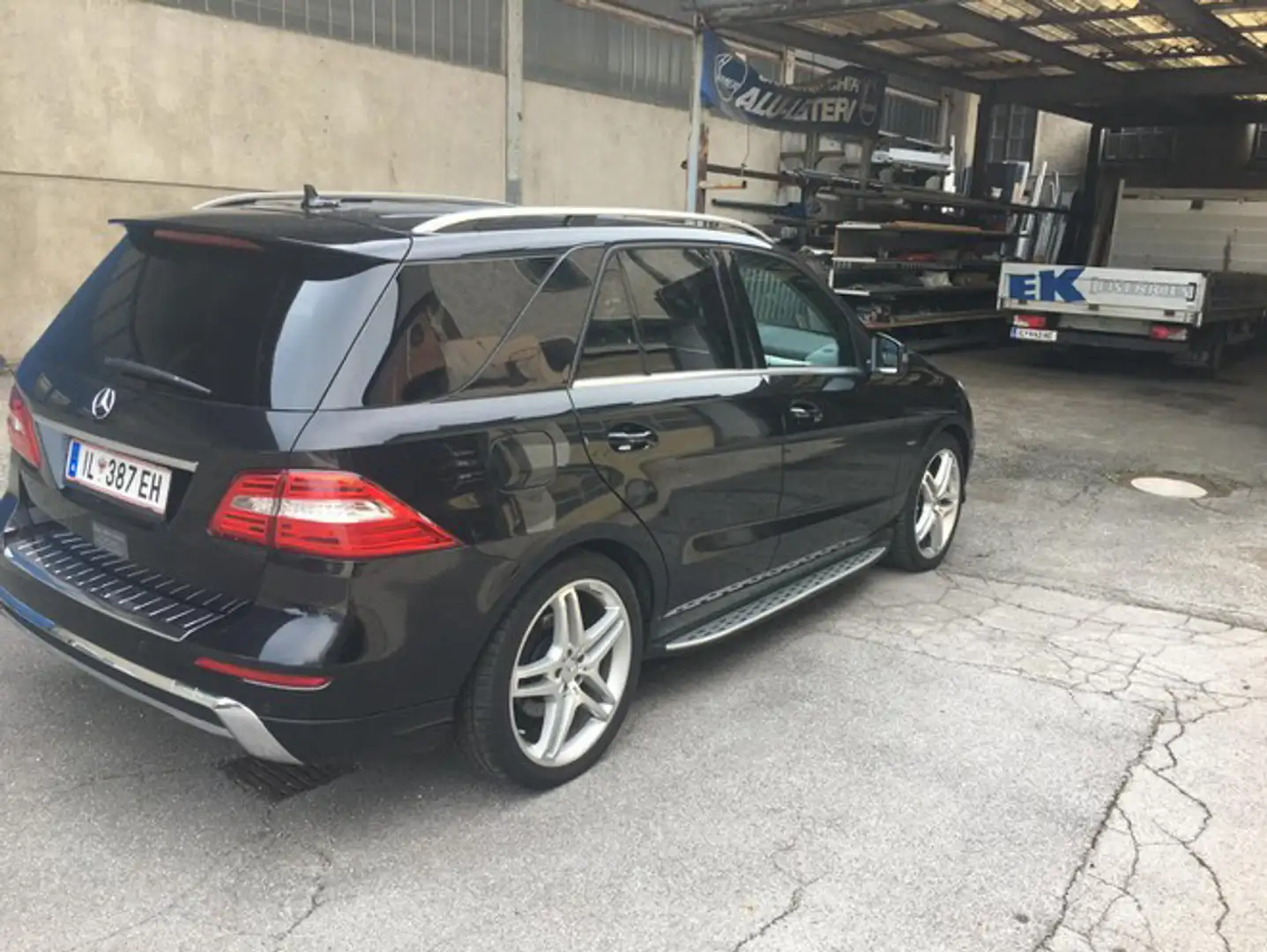 Mercedes-Benz ML 350 BlueTEC 4MATIC Aut. DPF Schwarz - 2