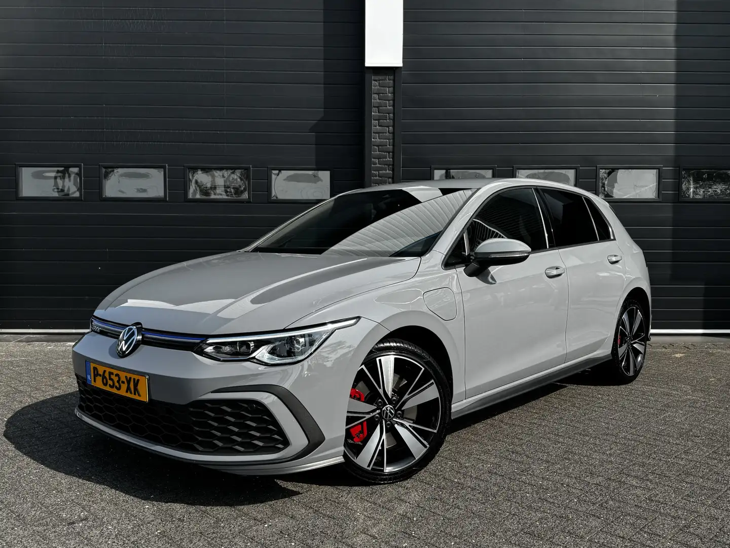 Volkswagen Golf GTE 1.4 eHybrid 245PK | ACC | Camera | Keyless | Sfeer Gris - 1