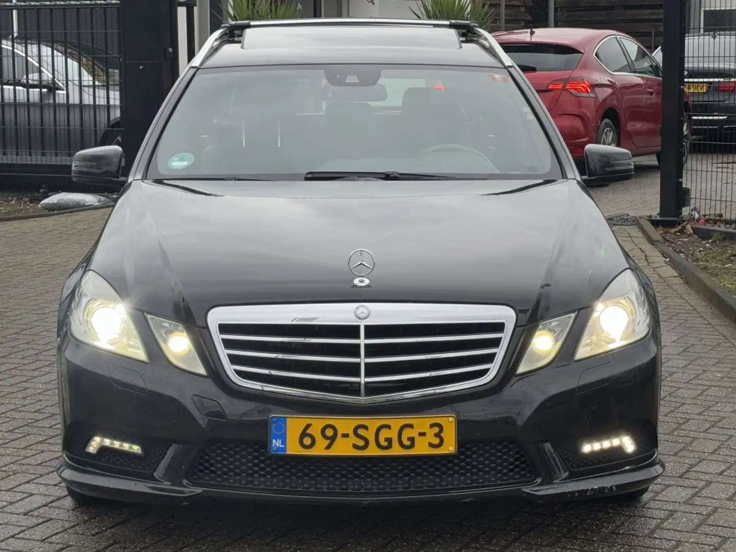 Mercedes-Benz E 350 Estate E350 Benzine AMG Youngtimer Schuifdak Zwart - 2