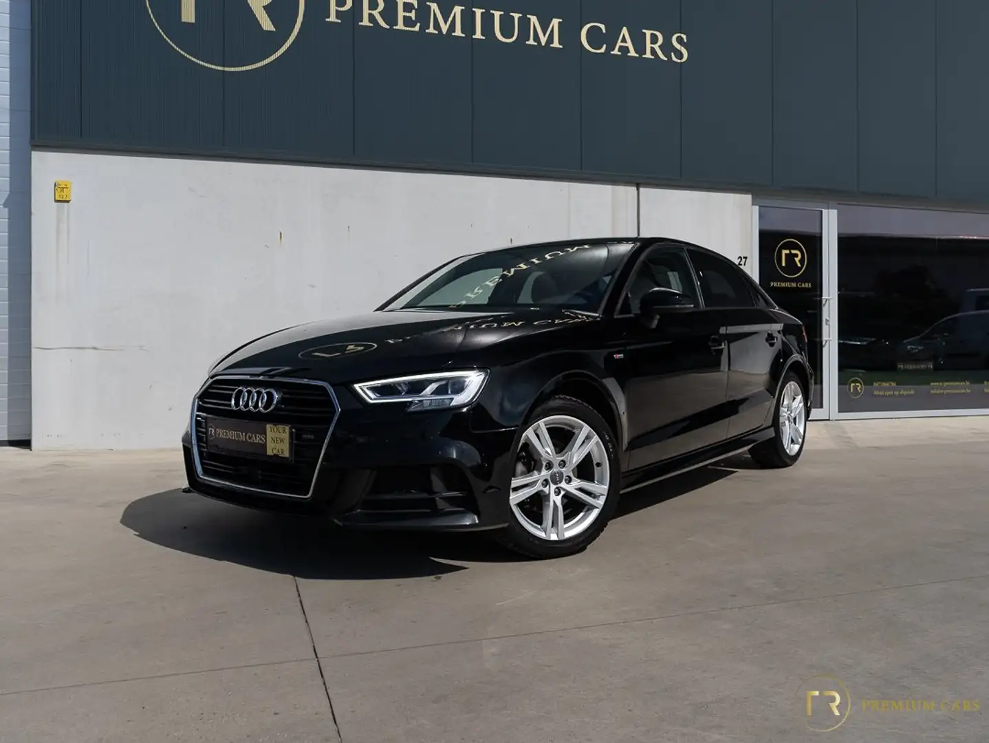Audi A3 35 TFSI l Limousine l S Line l S tronic Negro - 2