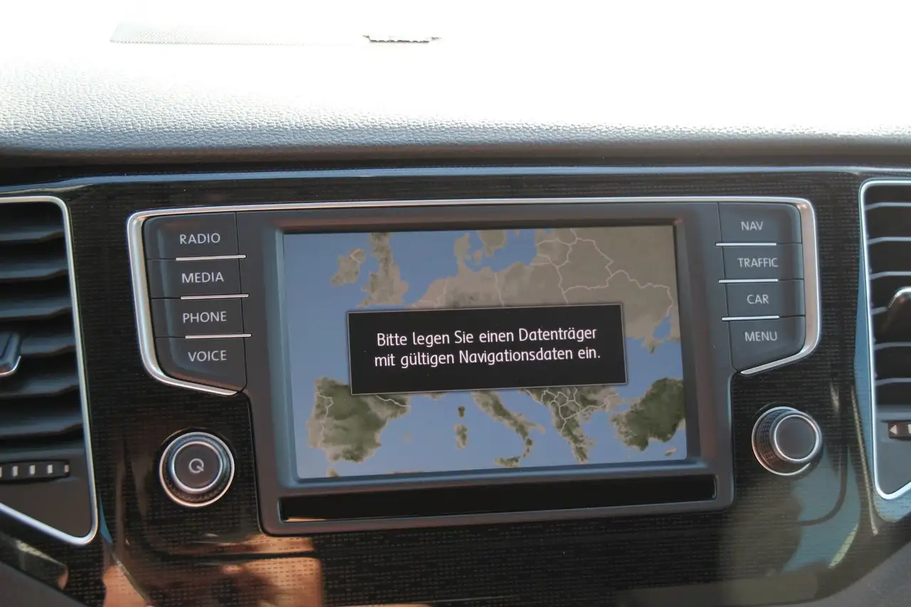 Volkswagen Golf Sportsvan — photo 19 sur 24