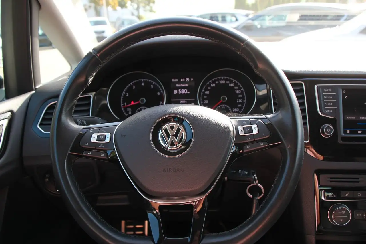 Volkswagen Golf Sportsvan — photo 16 sur 24