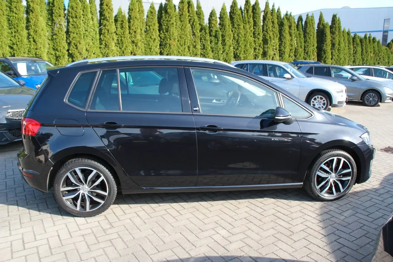 Volkswagen Golf Sportsvan — photo 4 sur 24