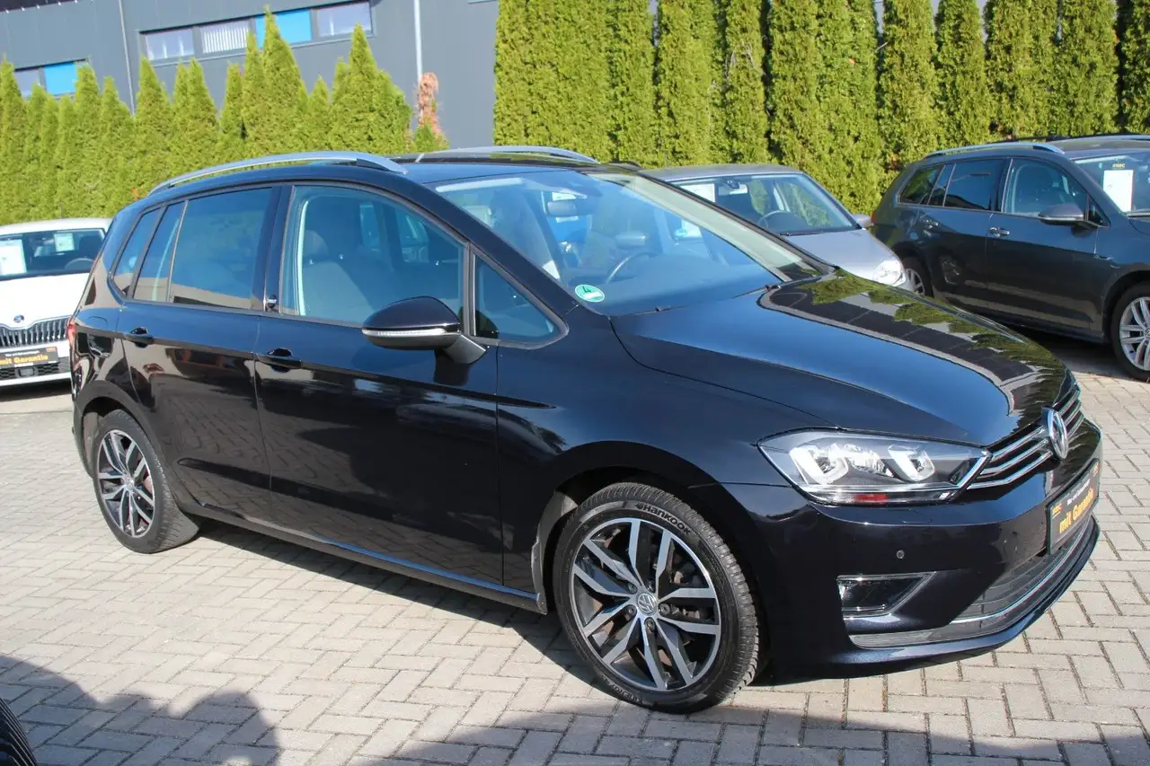 Volkswagen Golf Sportsvan — photo 3 sur 24