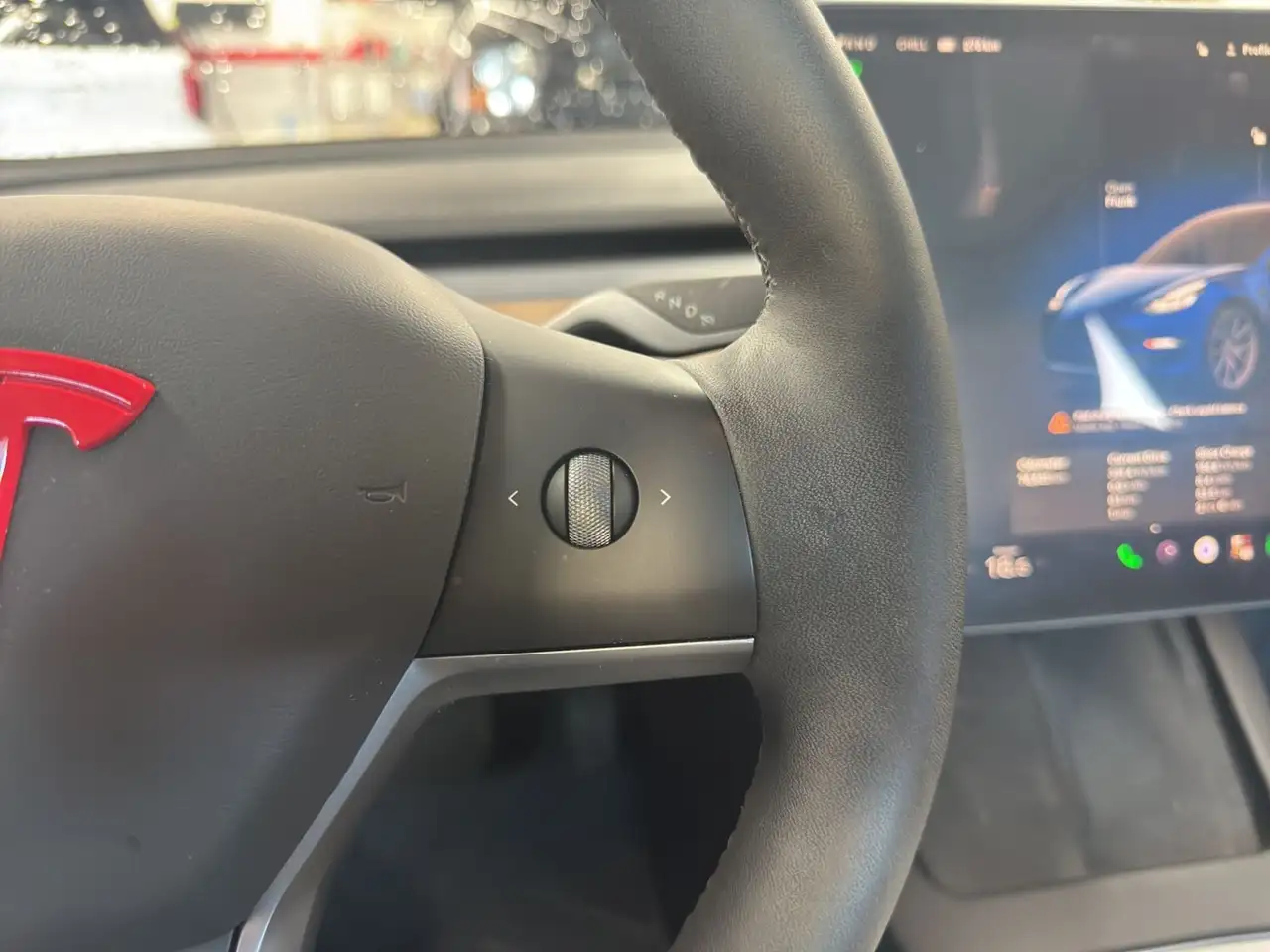 Tesla Model 3 снимка Tesla Model 3