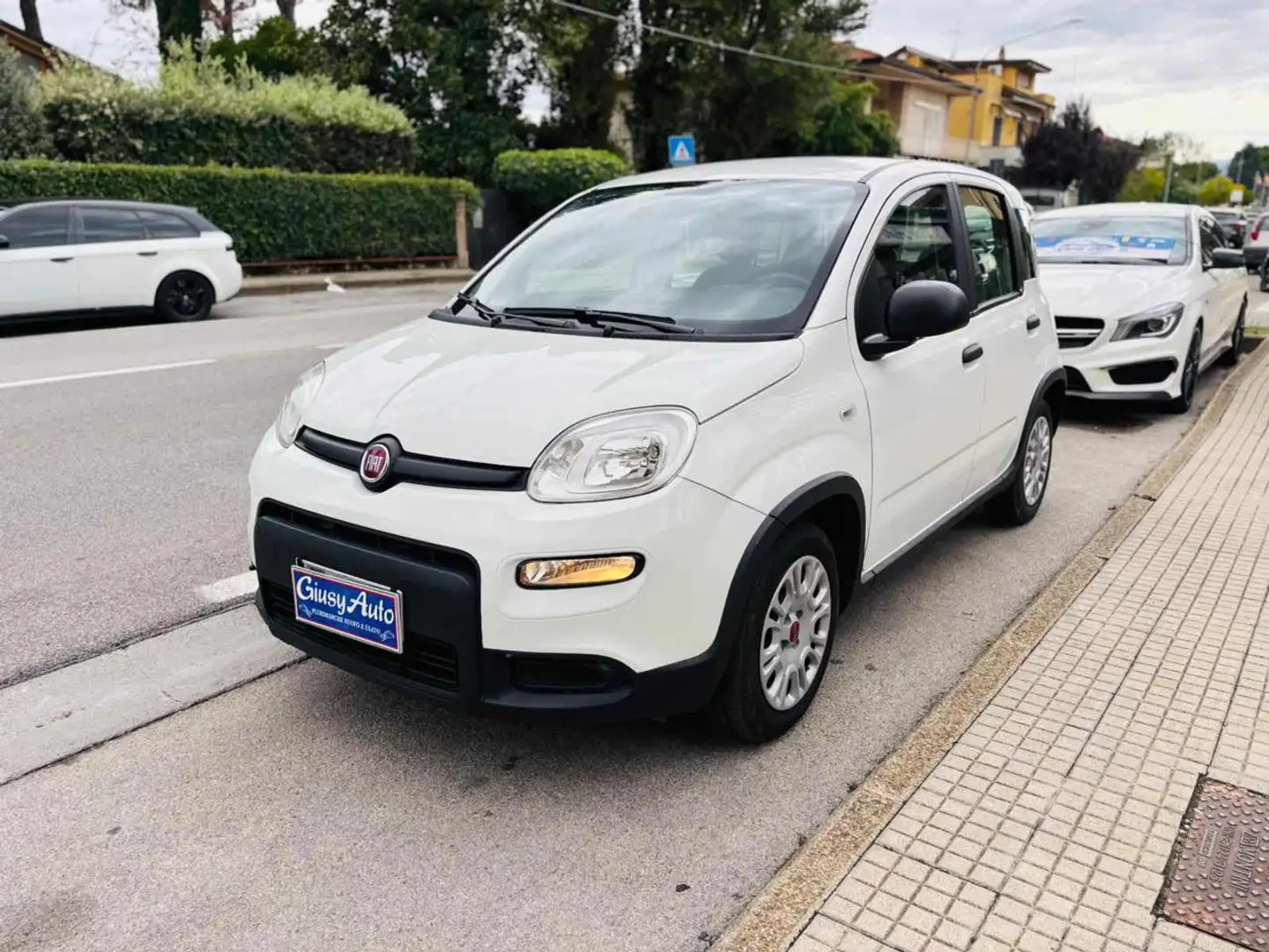 Fiat Panda 1.0 FireFly S&S Hybrid Weiß - 1