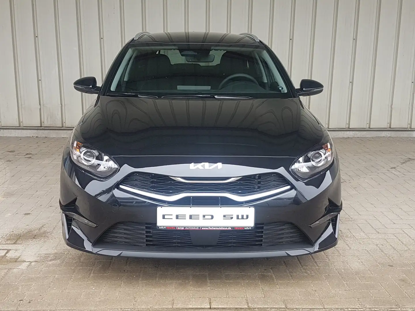 Kia Ceed SW / cee'd SW SW 1.5 T-GDI DCT7 (48V M-H) Ultimate Edition Schwarz - 2