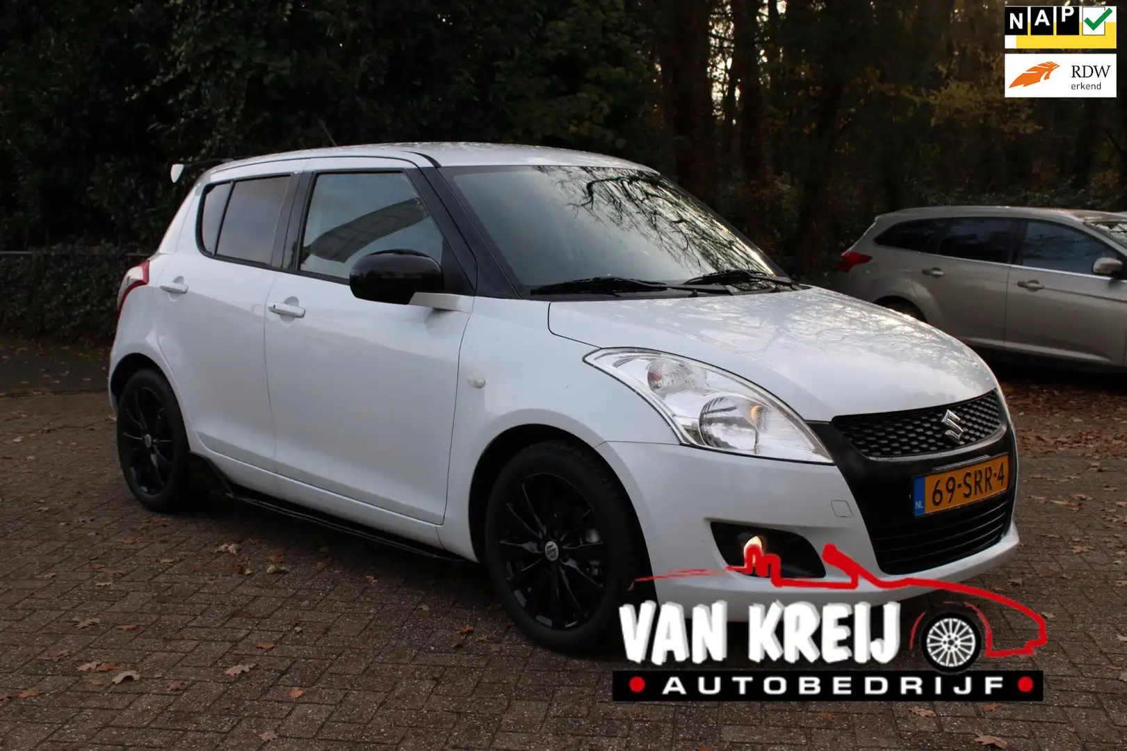 Suzuki Swift 1.2 Exclusive, Automaat, Apple carplay, Clima, Cru Bianco - 1