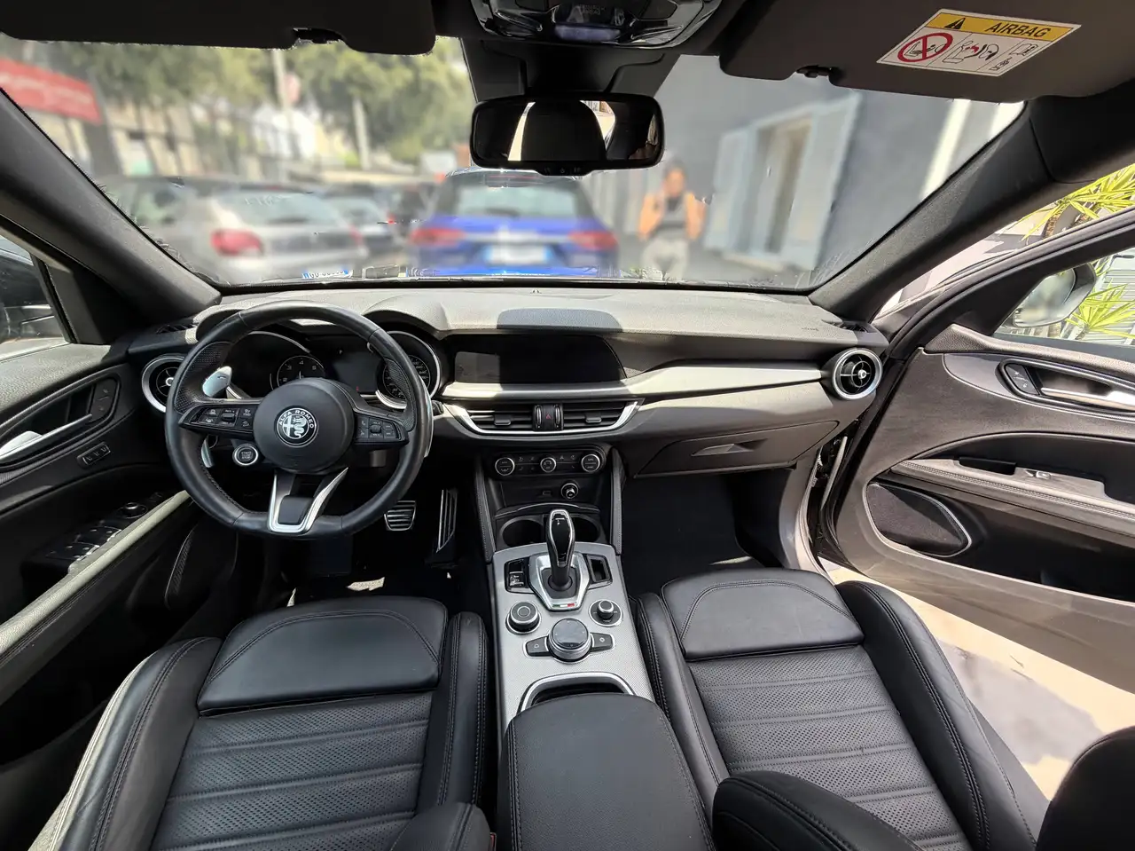 Alfa Romeo Stelvio 2022 — фото 11