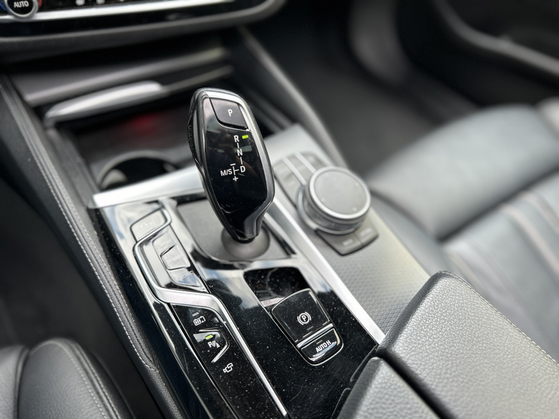 BMW 530 5-serie Touring 530e High Executive | Laser | HUD — photo 23