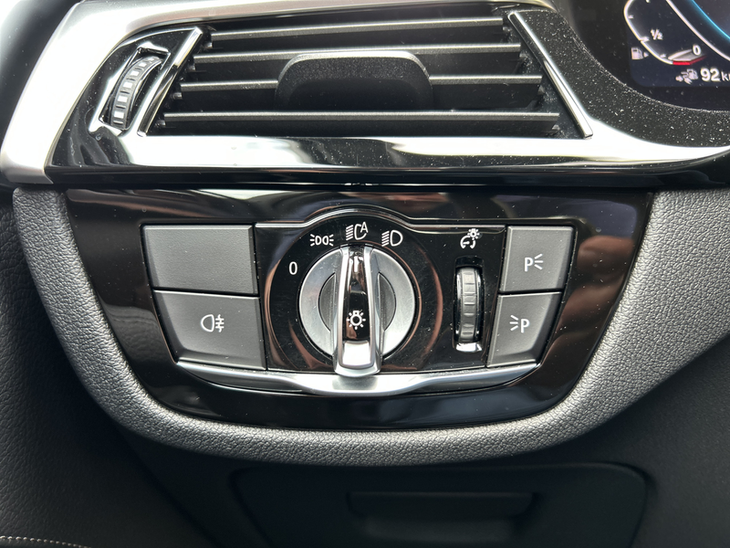 BMW 530 5-serie Touring 530e High Executive | Laser | HUD — photo 11