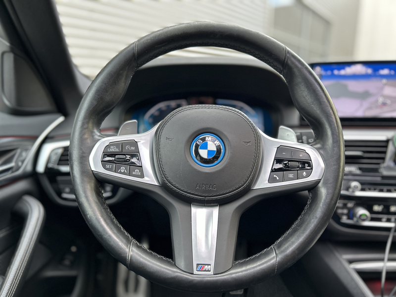 BMW 530 5-serie Touring 530e High Executive | Laser | HUD — photo 15