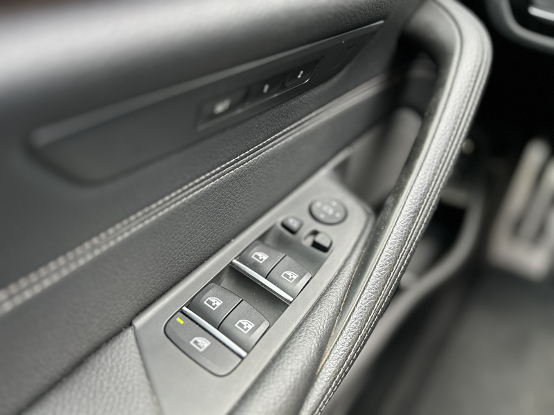 BMW 530 5-serie Touring 530e High Executive | Laser | HUD — photo 9