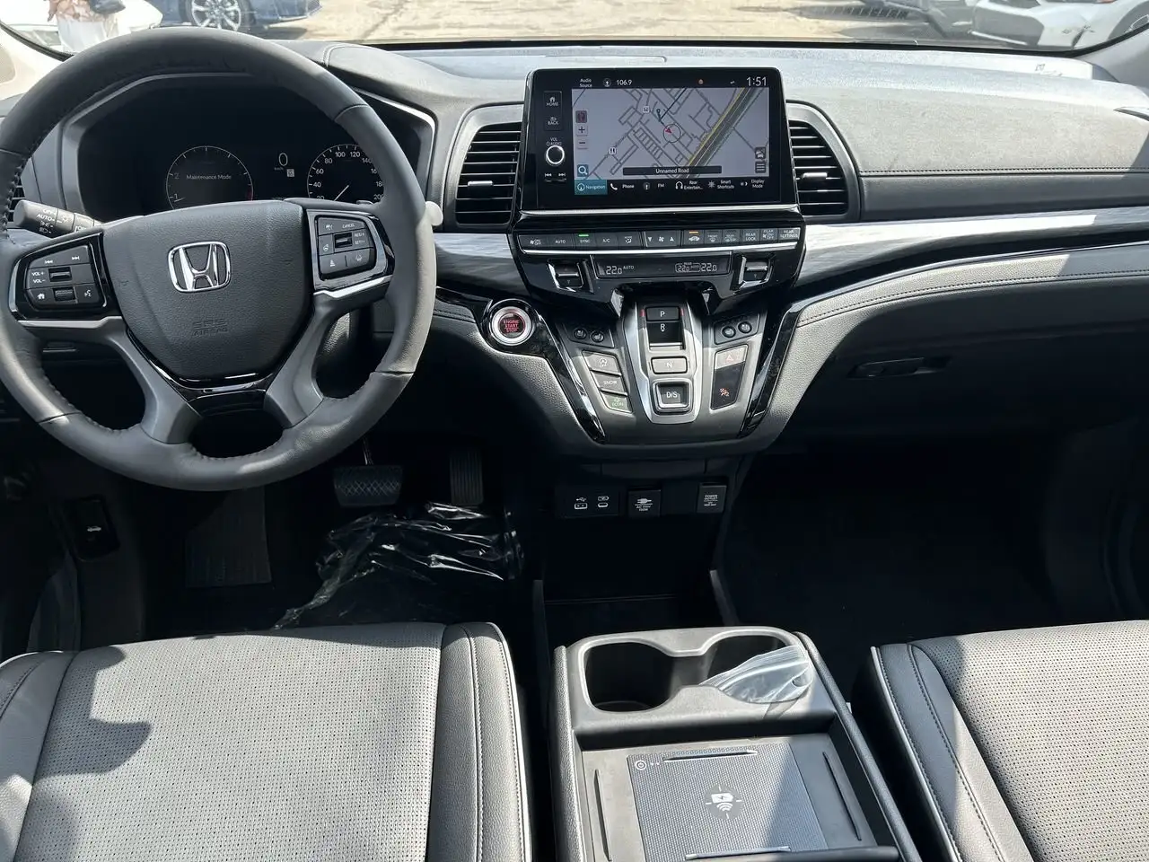 Honda Odyssey снимка Honda Odyssey