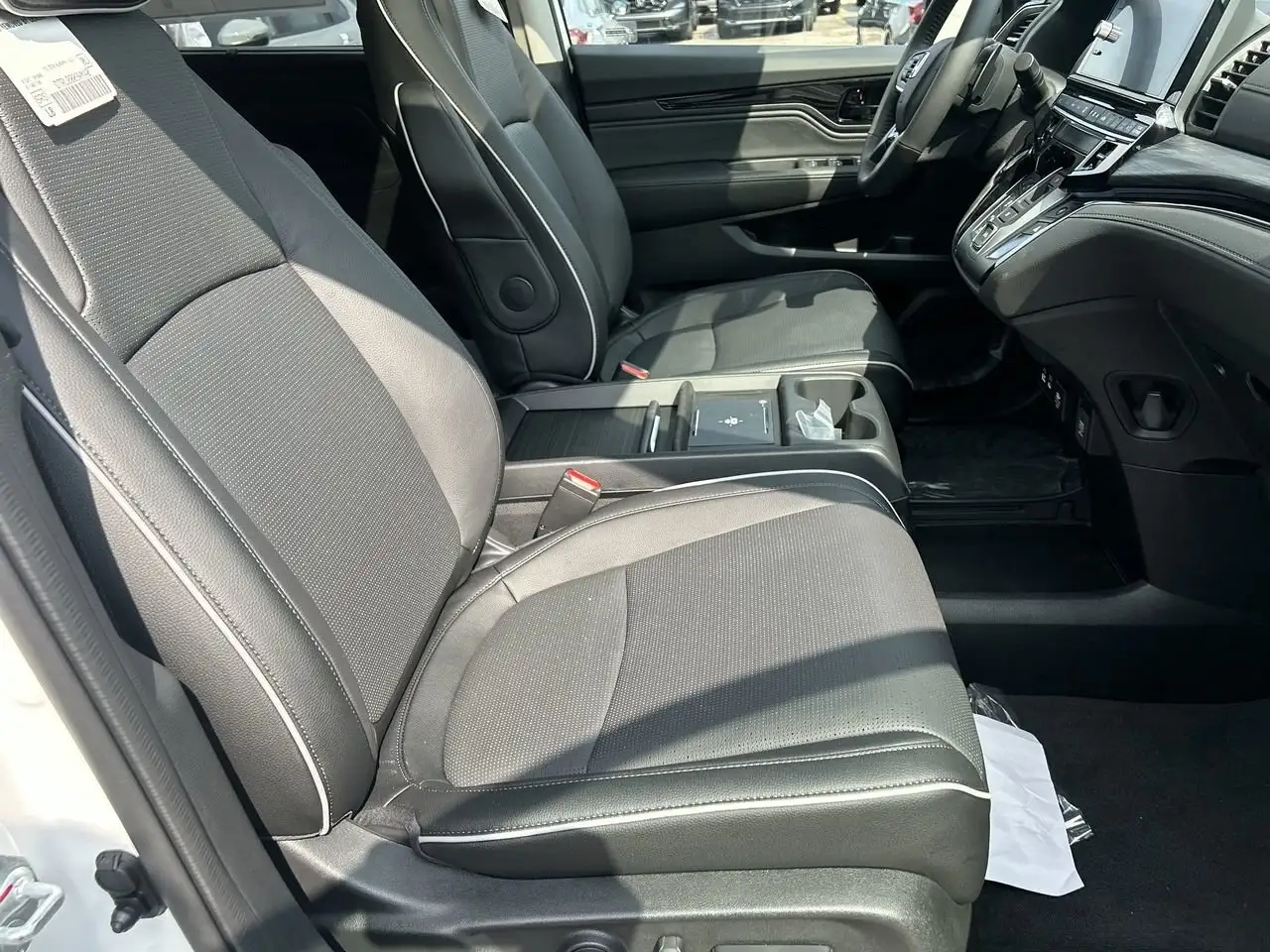 Honda Odyssey снимка Honda Odyssey