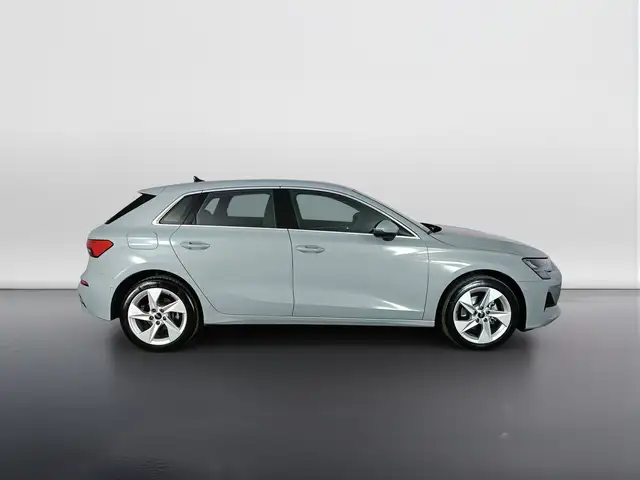 Audi A3 view 3
