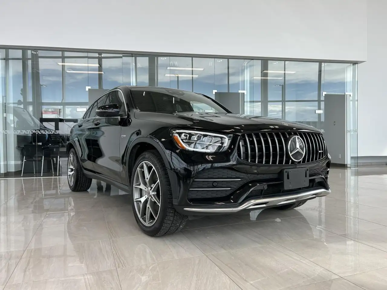 2023 Mercedes-Benz GLC