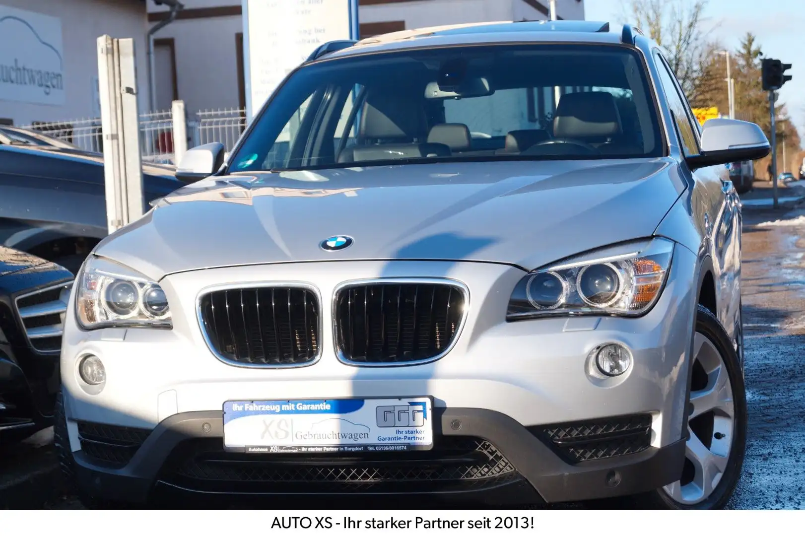 BMW X1 25d xDrive Sport-Line Automatik aus 2.Hand! Silber - 1