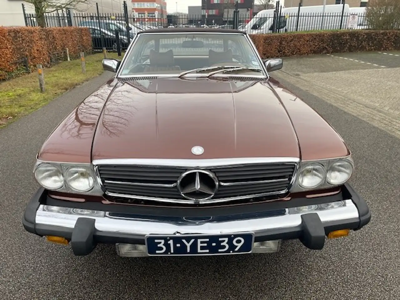 Mercedes-Benz SL 450 R107 Roadster, foto 4