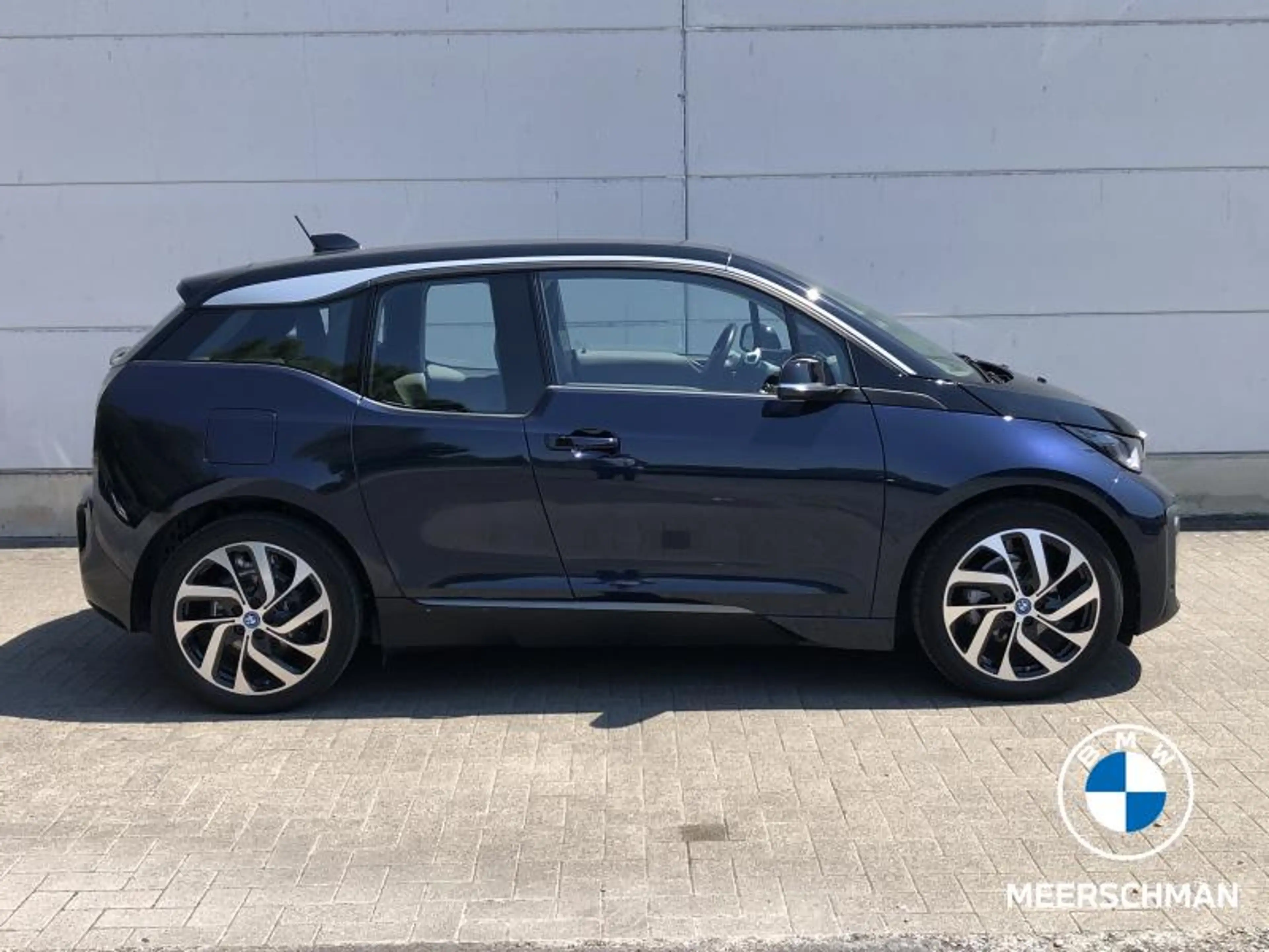 BMW i3 120Ah navipro dab alarm — photo 3