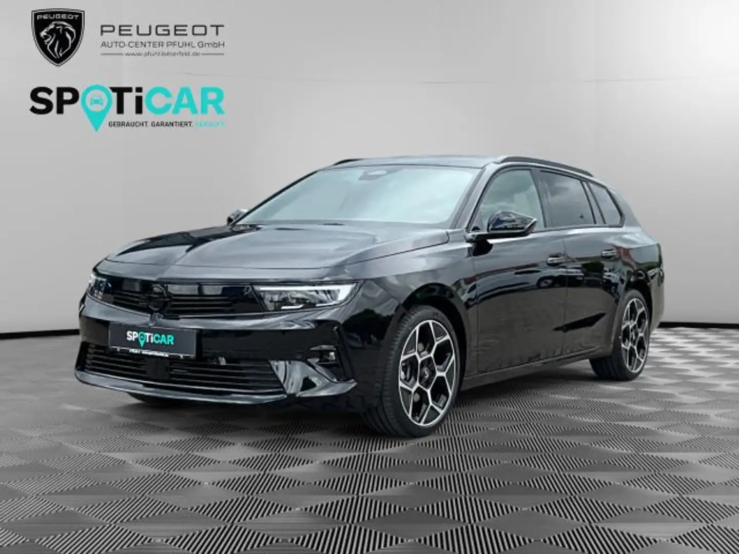 Opel Astra Sports Tourer 1.2 Turbo Automatik GS Schwarz - 1
