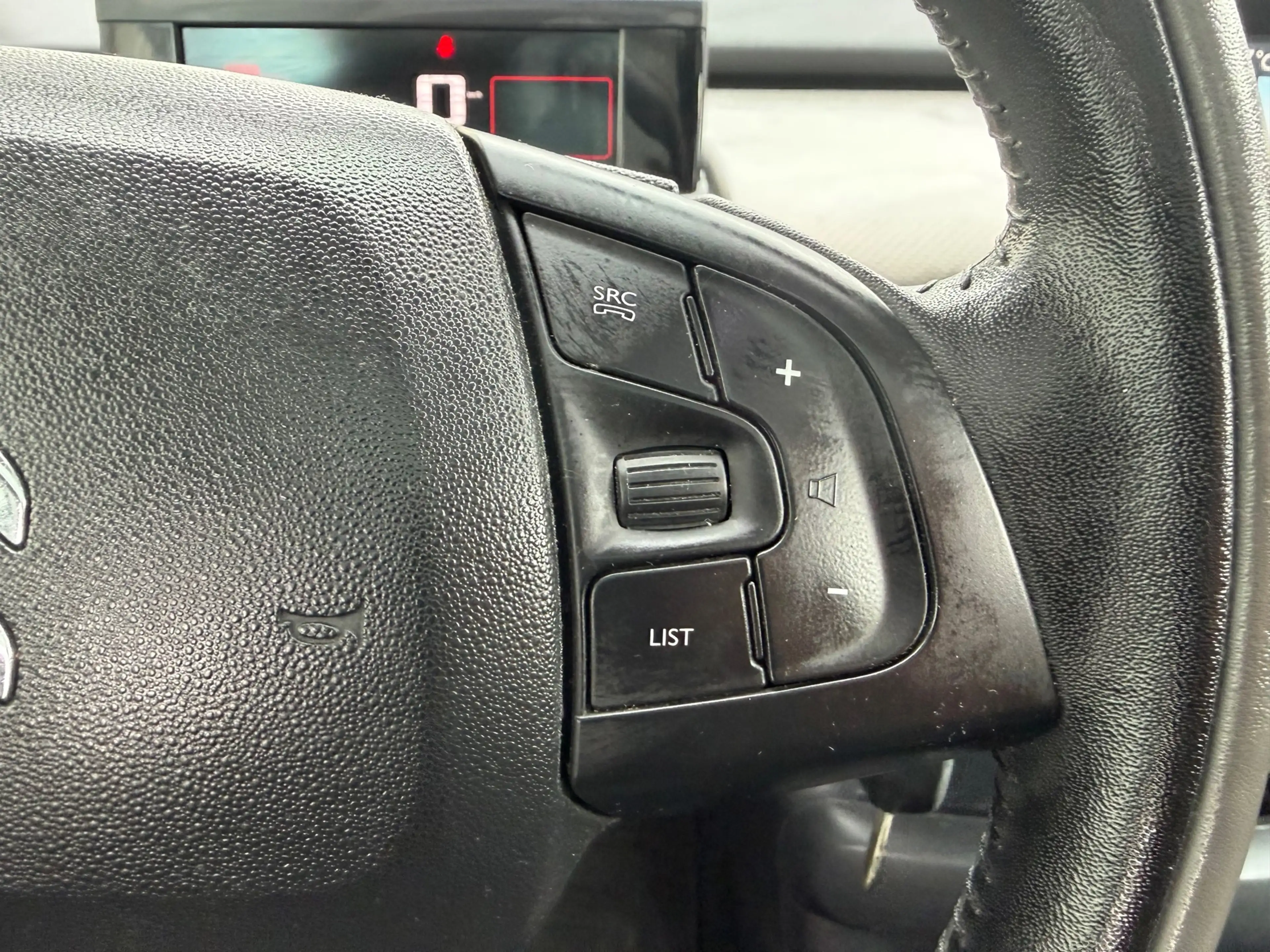 Citroen C4 Cactus 1.2 PureTech Business NEW-DISTRIBUTIE.PANO.CRUISE! — photo 28