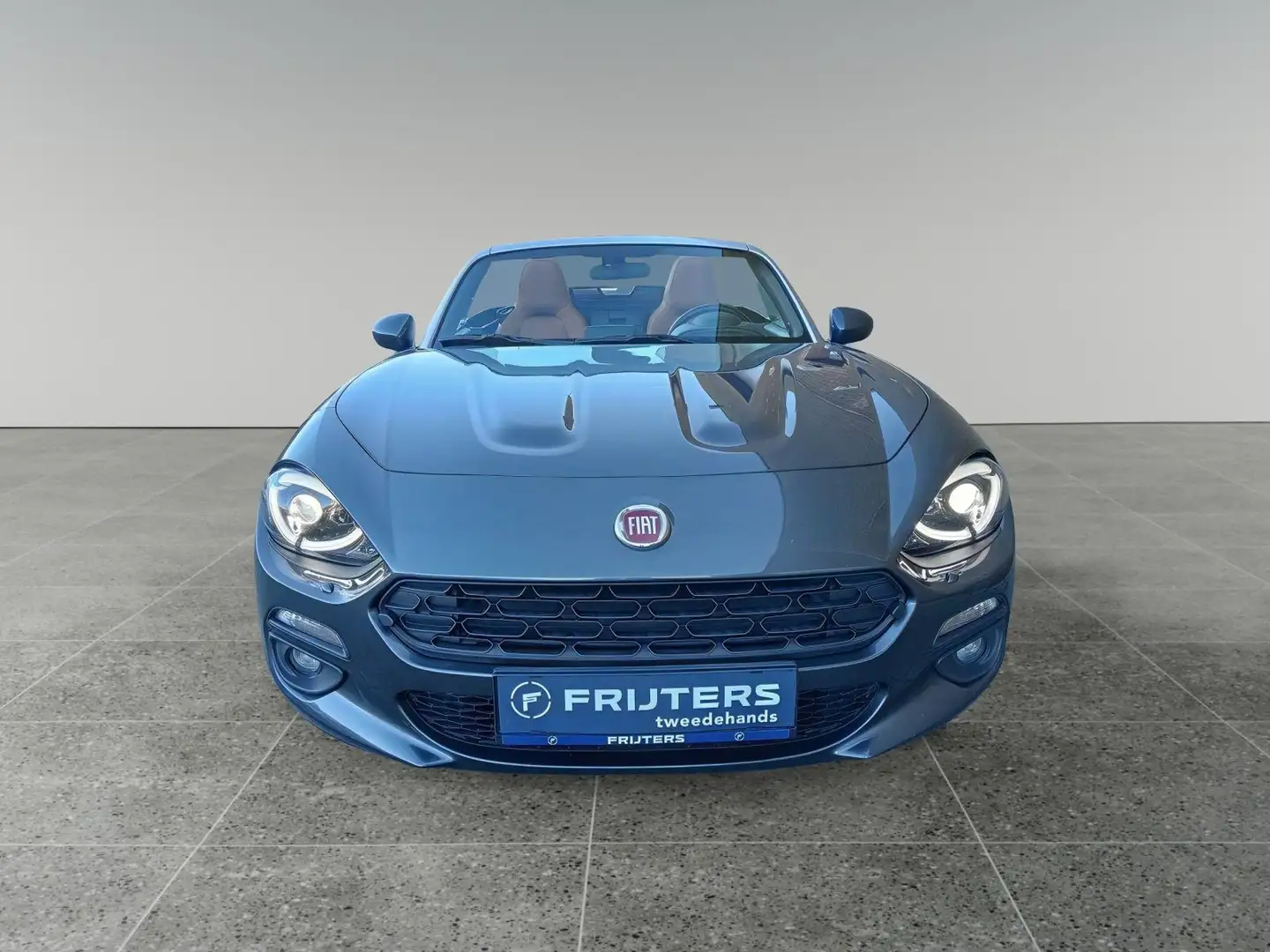 Fiat 124 Spider 1.4 MultiAir America 140PK MT6 Сірий - 2
