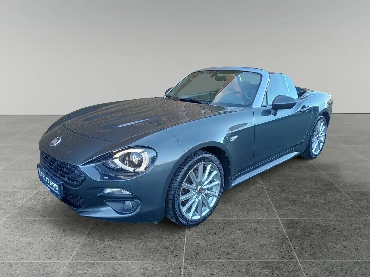 Fiat 124 Spider 1.4 MultiAir America 140PK MT6 Сірий - 1