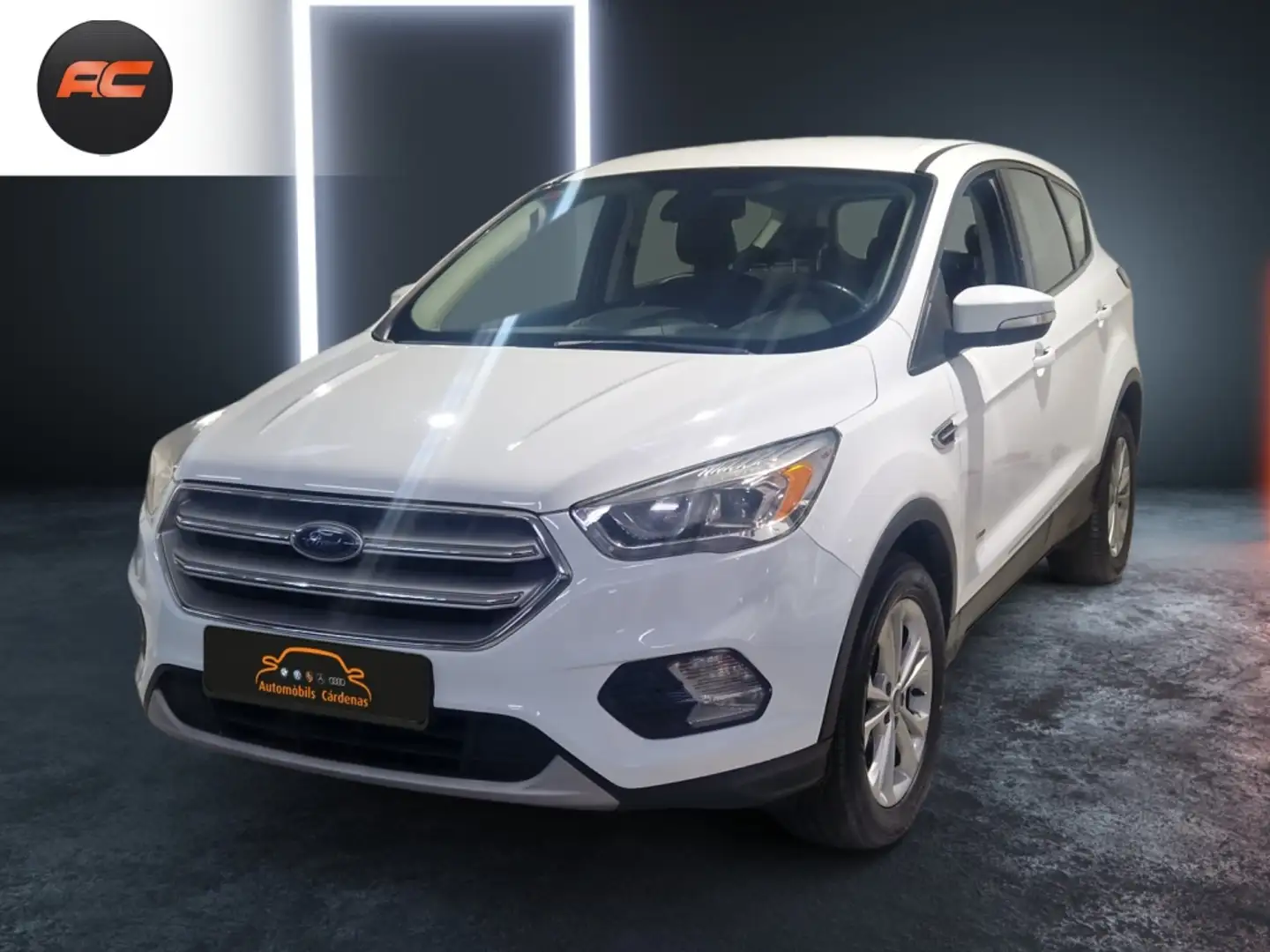 Ford Kuga 2.0TDCI Auto S&S Titanium 4x4 150 Wit - 1