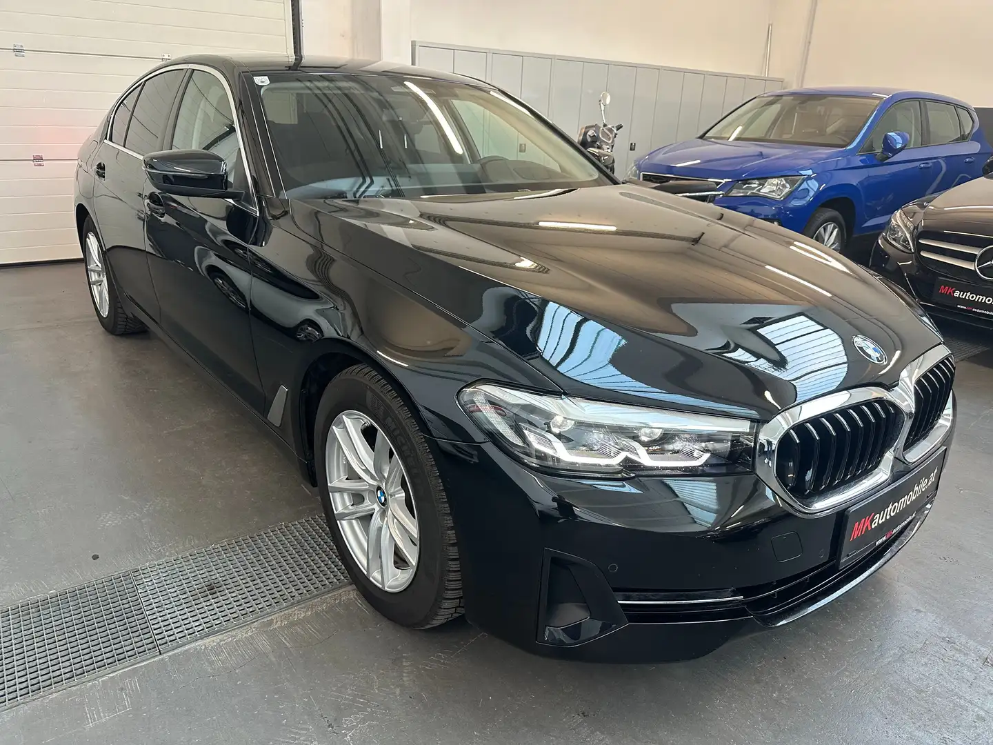 BMW 518 520 d Aut. * 1.BESITZ NUR 35 TKM NETTO 28.325  * Schwarz - 1