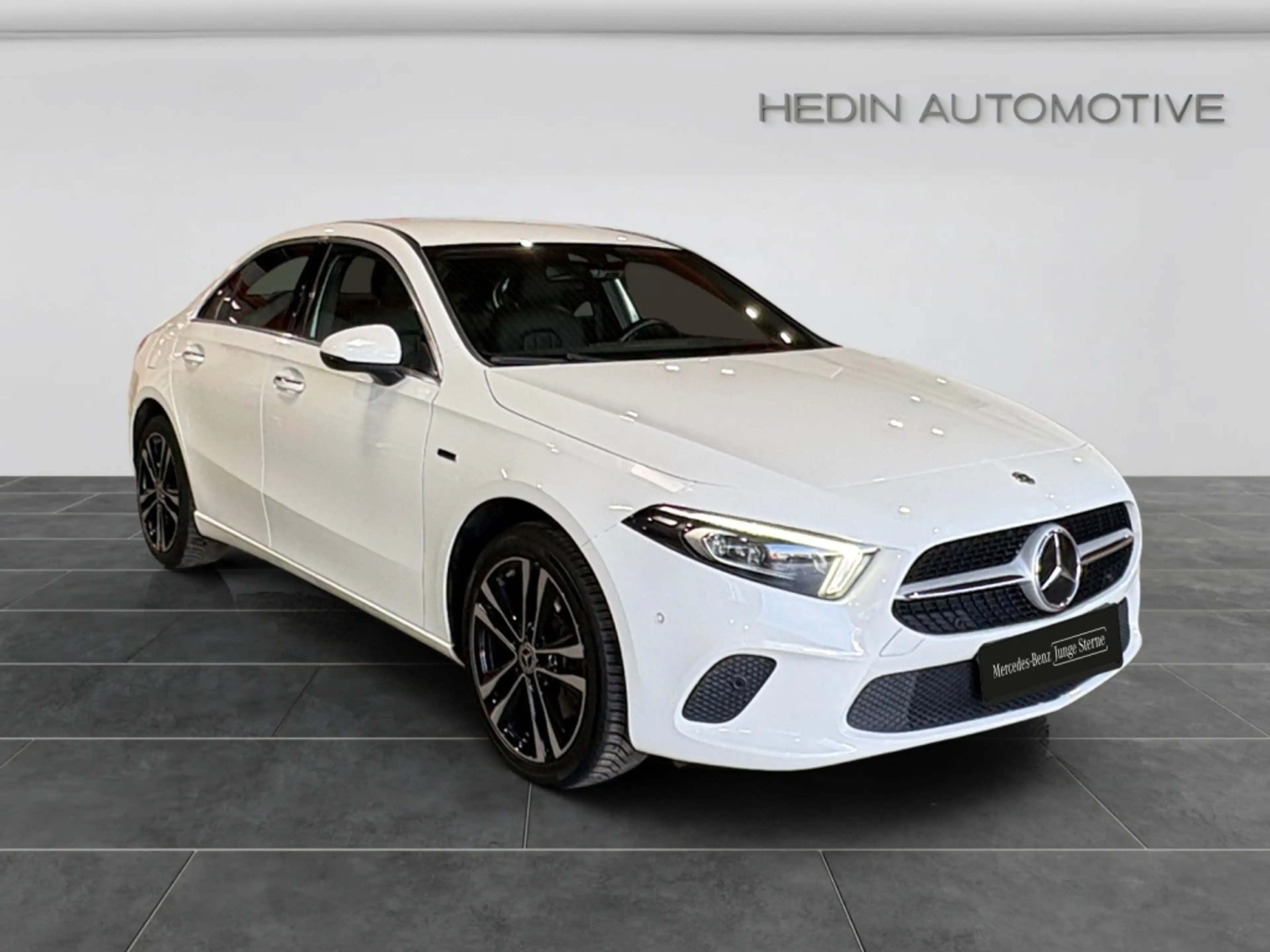Mercedes-Benz A 250 e Lim PROGRESSIVE|MBEAM|DISTR|KAM|AMBI|SHZ — photo 9