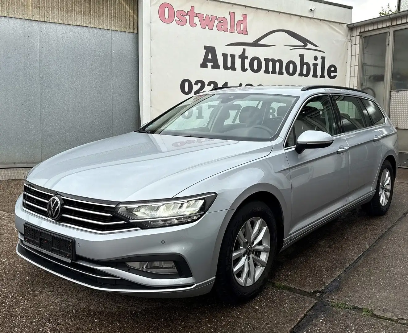 Volkswagen Passat Variant 2.0 TDI Business DSG ACC KAMERA Grau - 1
