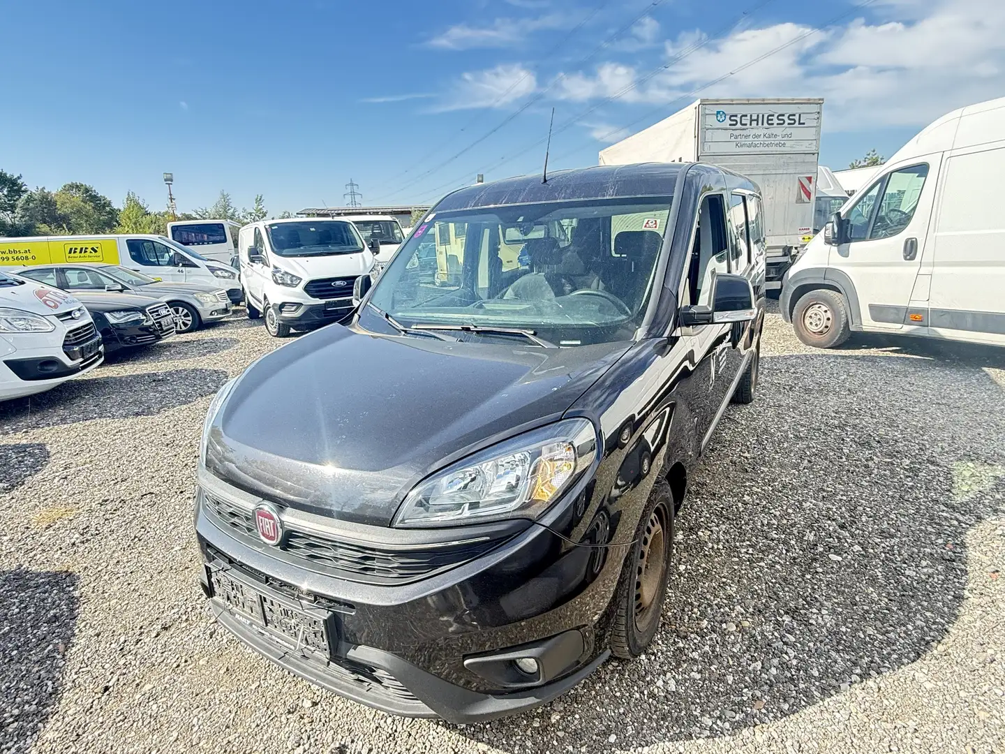Fiat Doblo Maxi 5 Sitzer 1.6 Motor Schwarz - 1