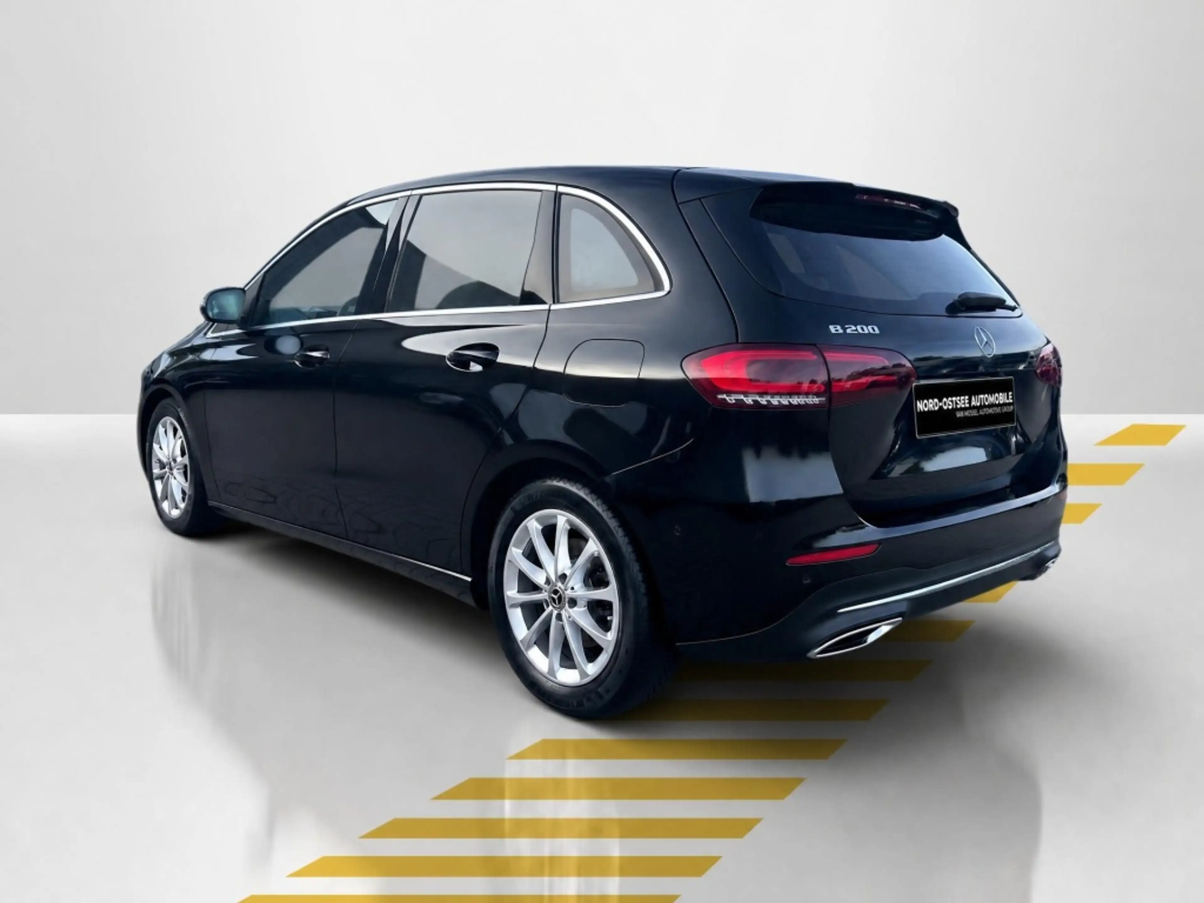 Mercedes-Benz B 200 LED NAVI SHZ TEMPOMAT MBUX KEYLESS — photo 12