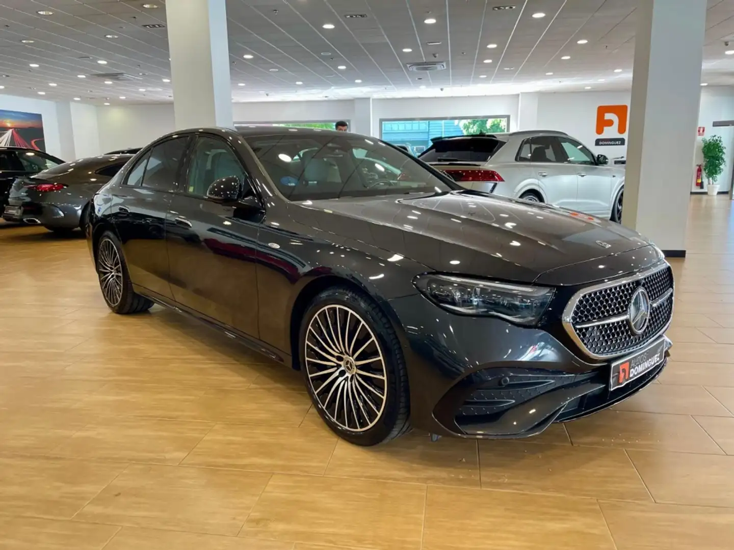Mercedes-Benz E 300 Estate 300de 9G-Tronic Negro - 2