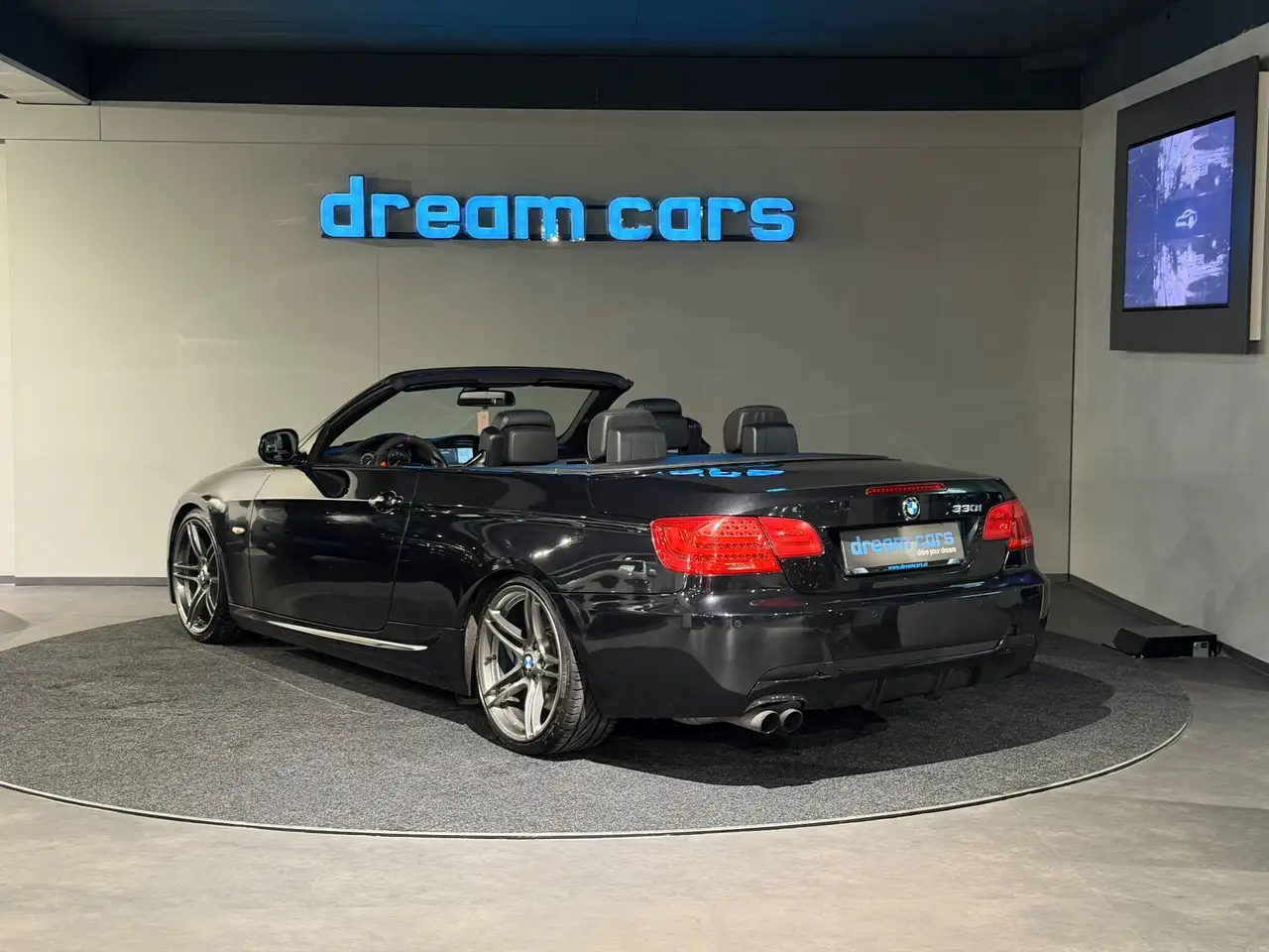 BMW 330 i Cabrio Aut. / M Paket / wenig Km / Top Austattu Bild 12
