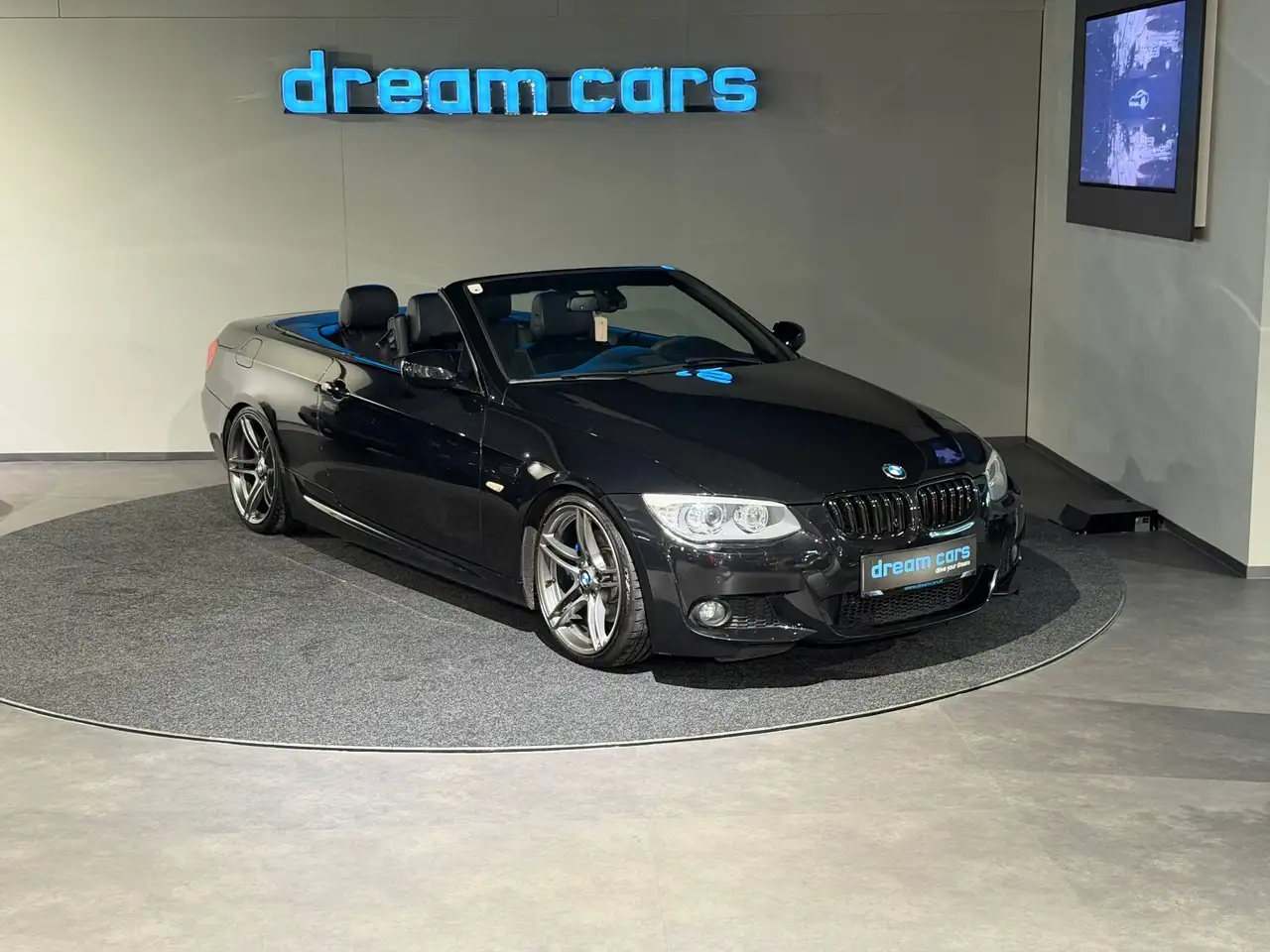 BMW 330 i Cabrio Aut. / M Paket / wenig Km / Top Austattu Bild 18