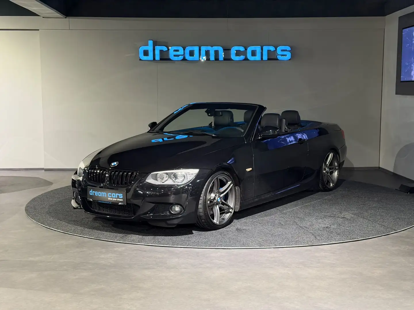 BMW 330 i Cabrio Aut. / M Paket / wenig Km / Top Austattu Fekete - 2