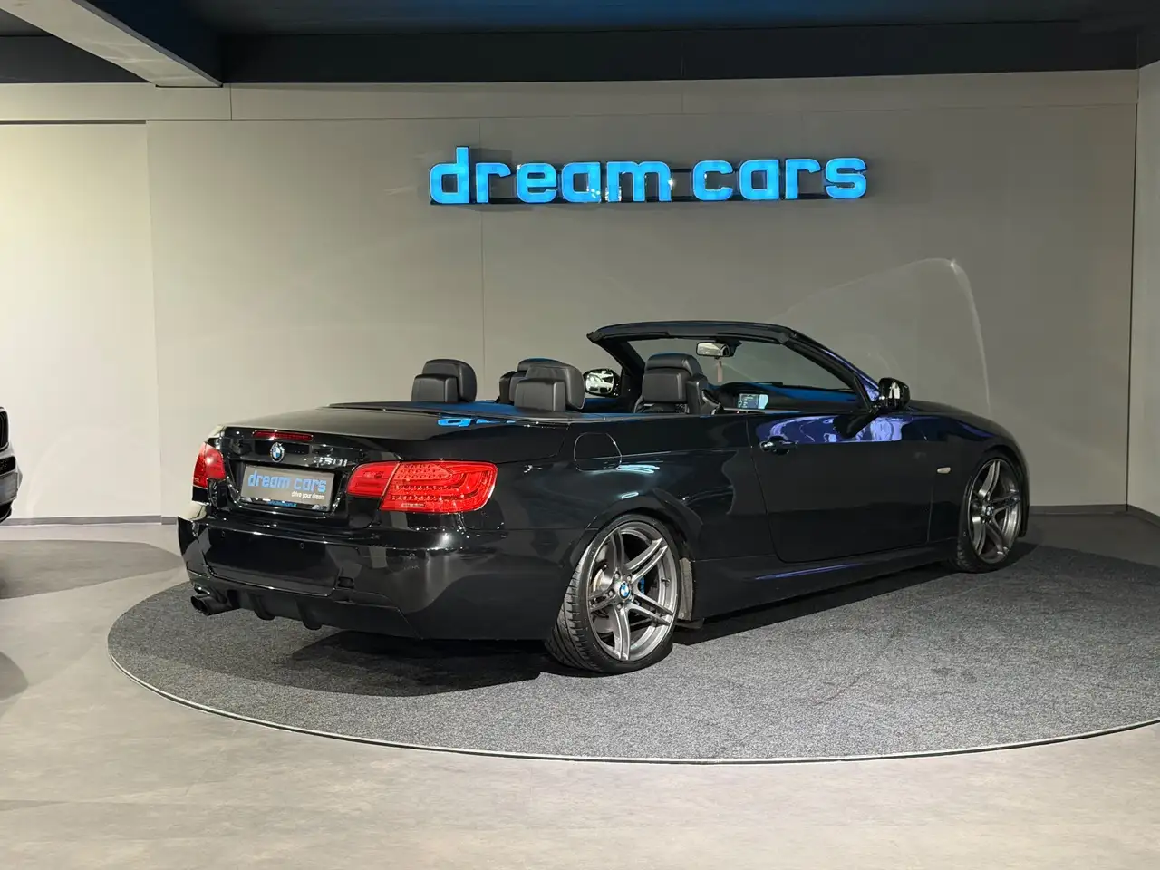 BMW 330 i Cabrio Aut. / M Paket / wenig Km / Top Austattu Bild 7