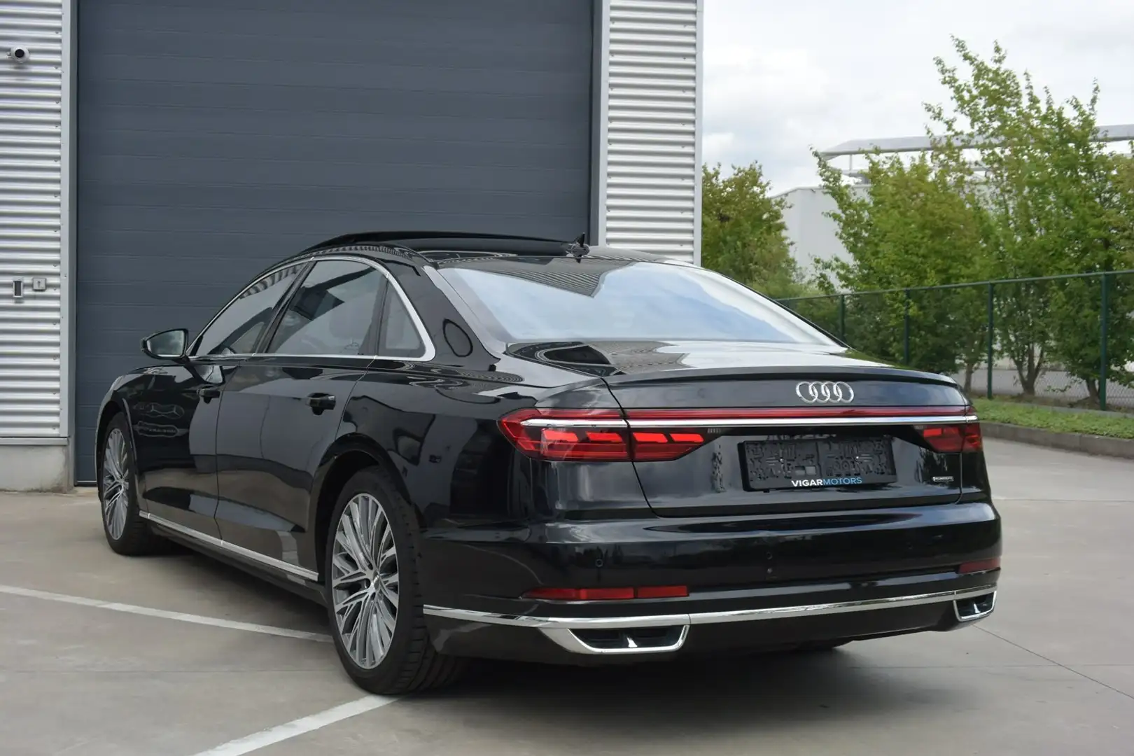 Audi A8 Long 50 TDi FULL OPTION Pano Headup Zwart - 2