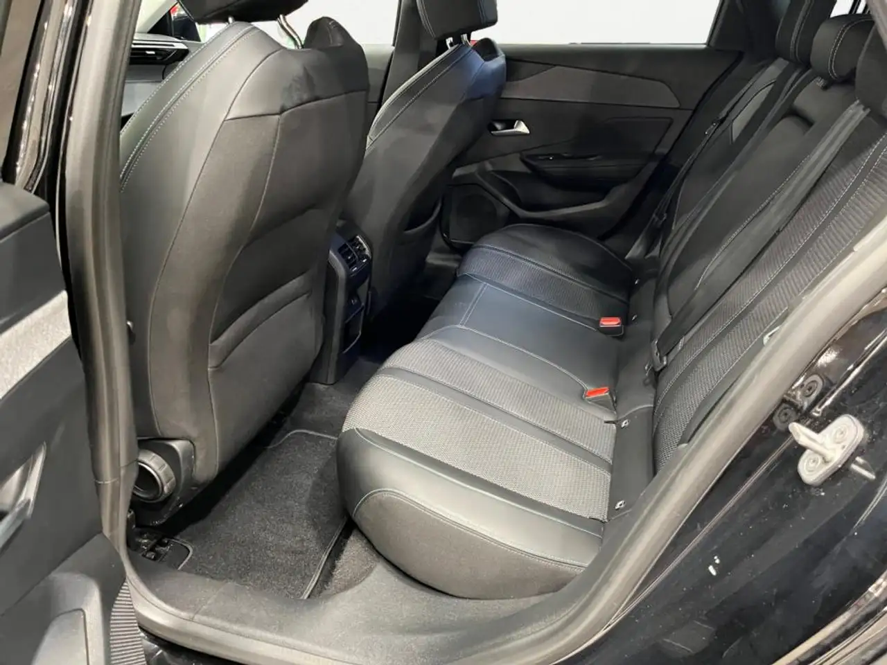 Peugeot 308 308 SW — photo 12