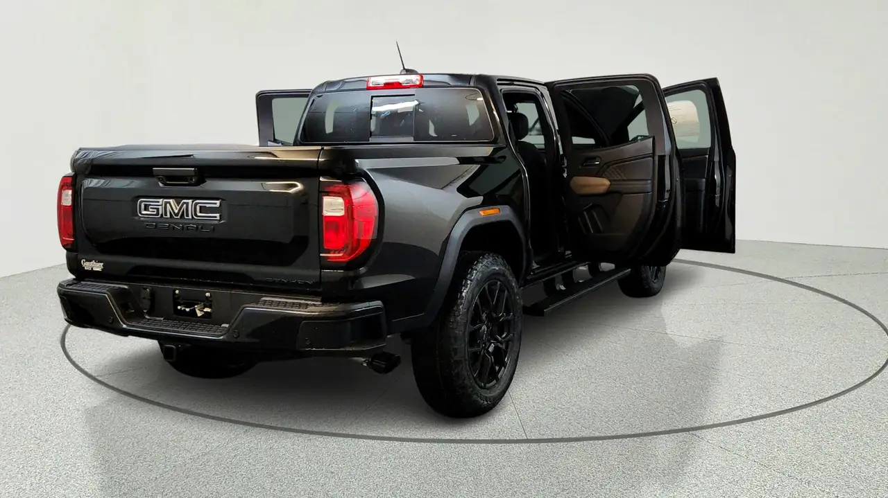 GMC Canyon снимка GMC Canyon