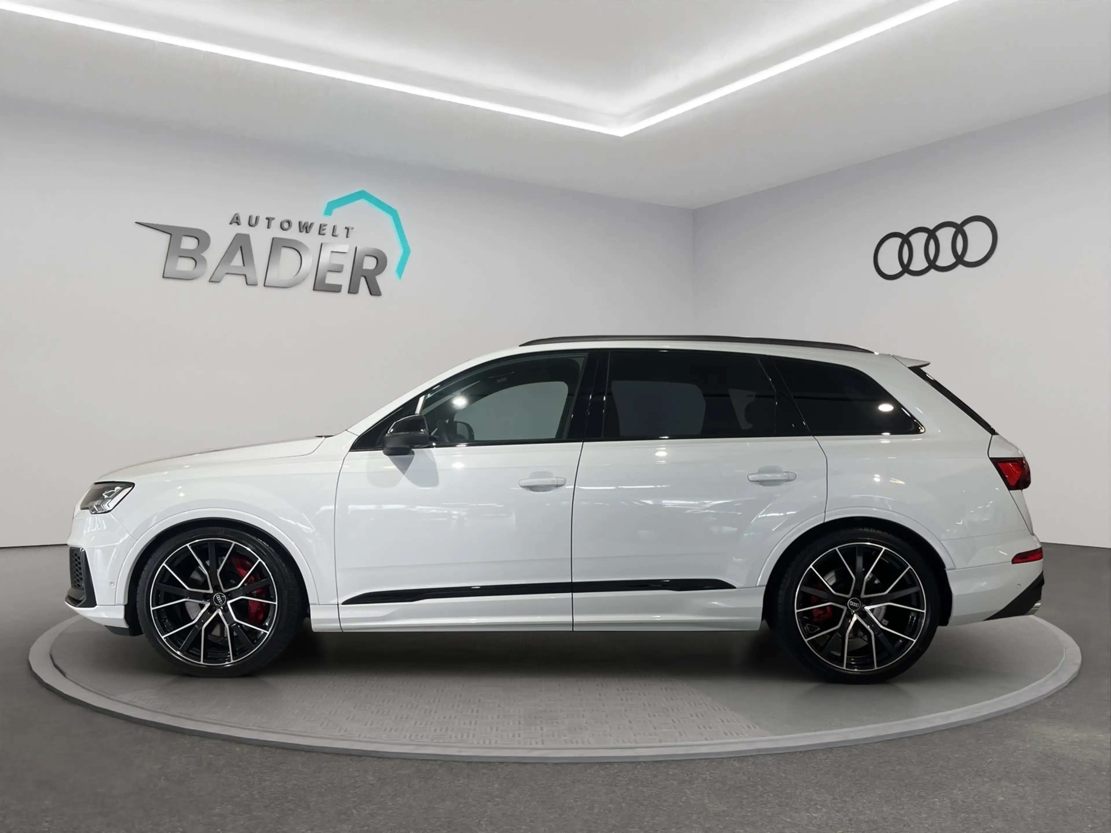 Audi SQ7 4.0 TFSI qu. competition plus STDHZ B&O HUD — photo 3