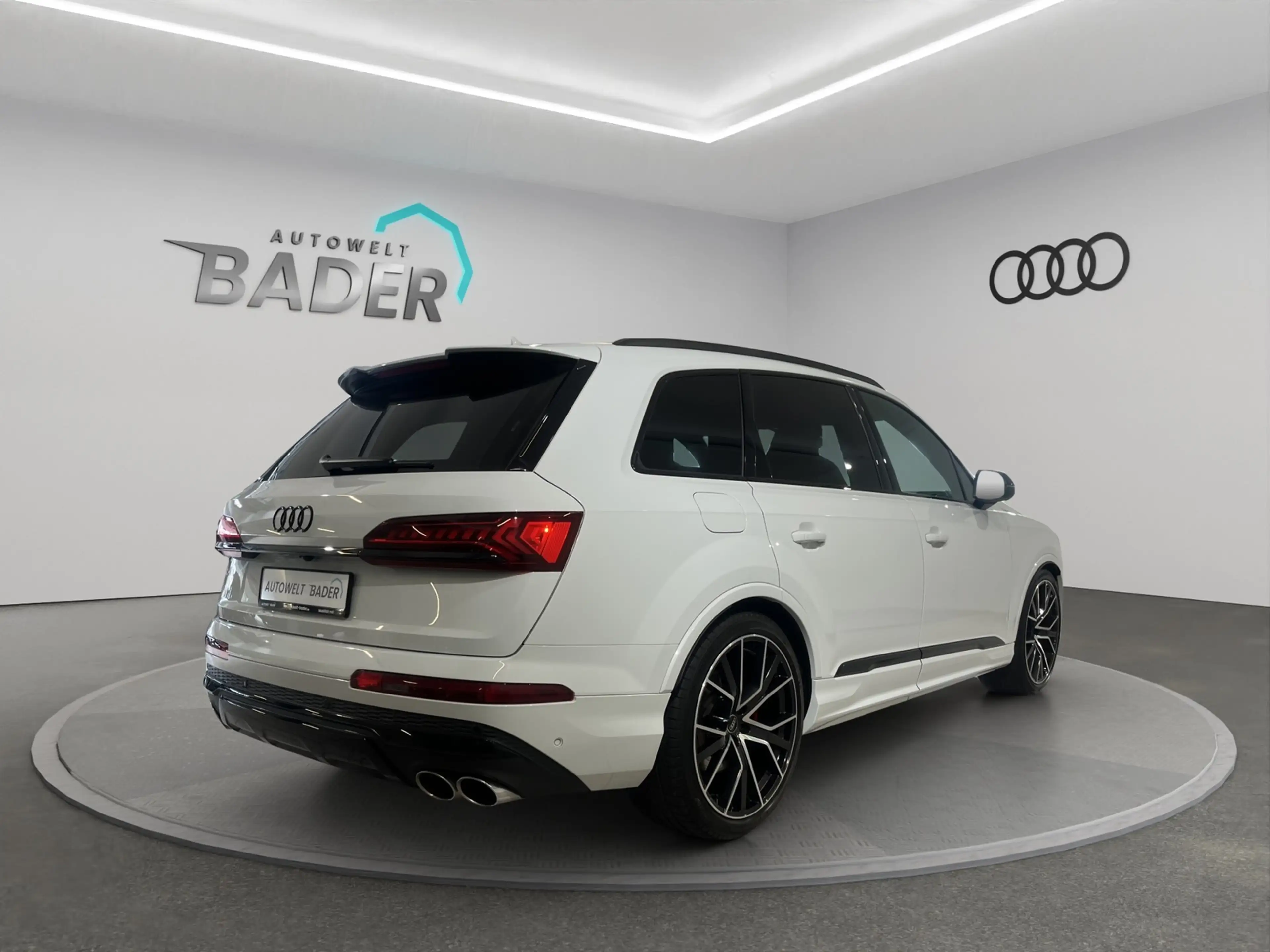 Audi SQ7 4.0 TFSI qu. competition plus STDHZ B&O HUD — photo 6