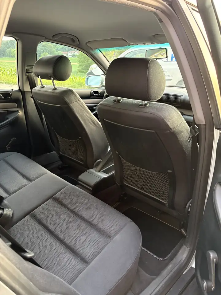 Audi A4 1.6, foto 10