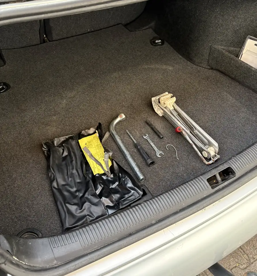 Audi A4 1.6, foto 5