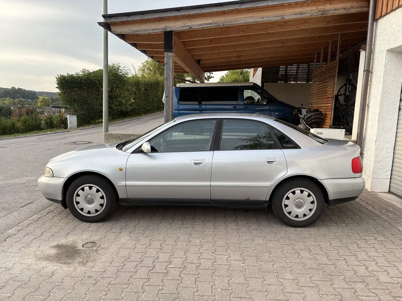 Audi A4 1.6, foto 2