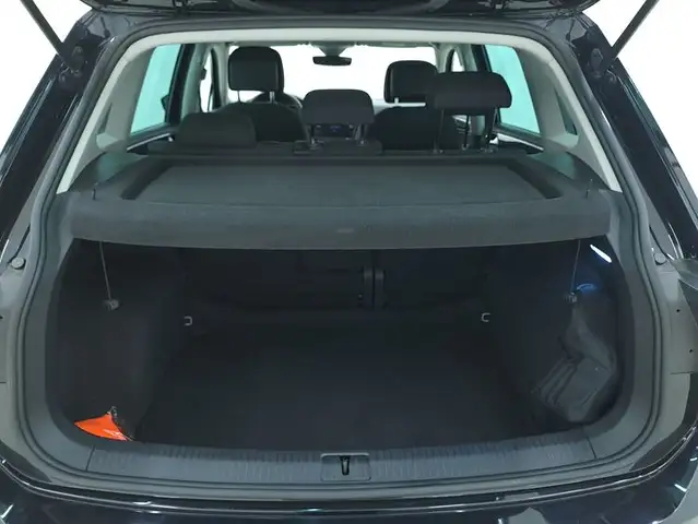 Volkswagen Tiguan view 14