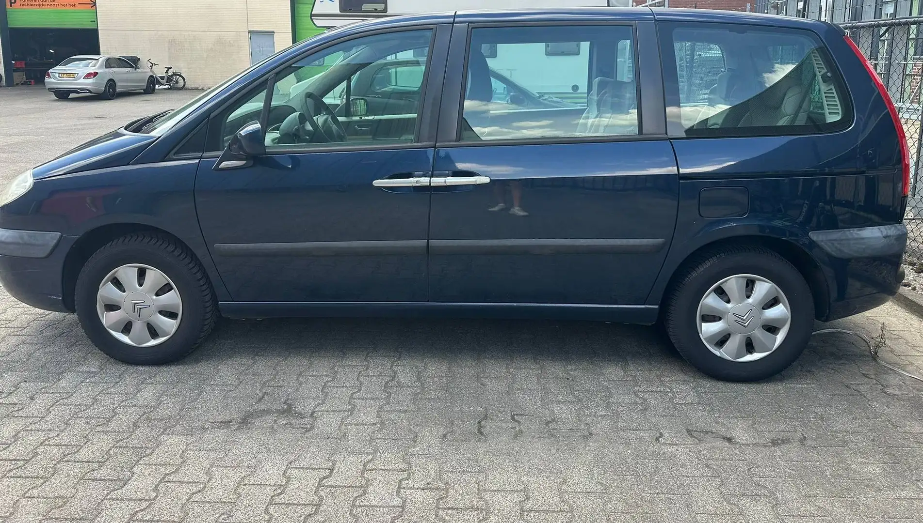 Citroen C8 C8 2.0-16V L.Prestige Blau - 2